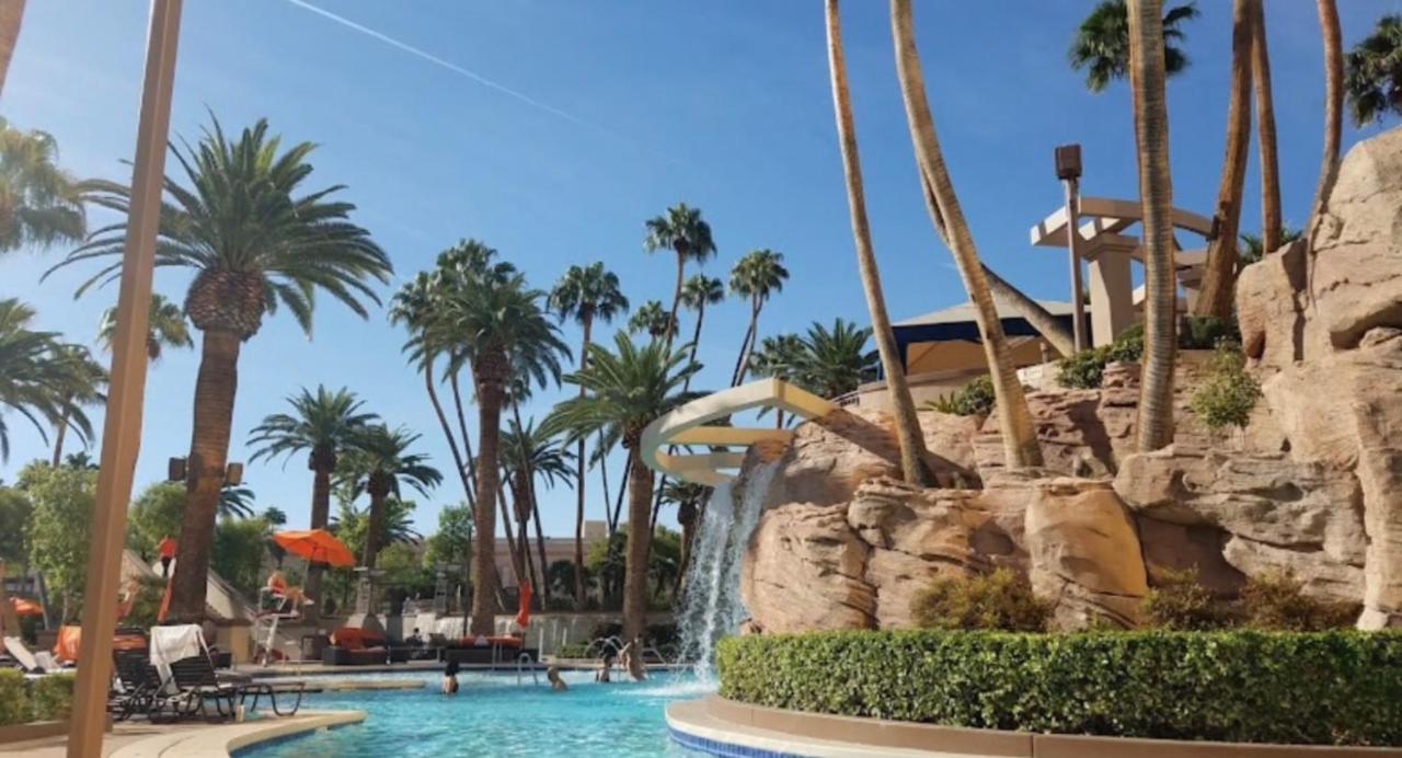 Mgm Signature Deluxe Balcony Strip View Suite Las Vegas Bagian luar foto
