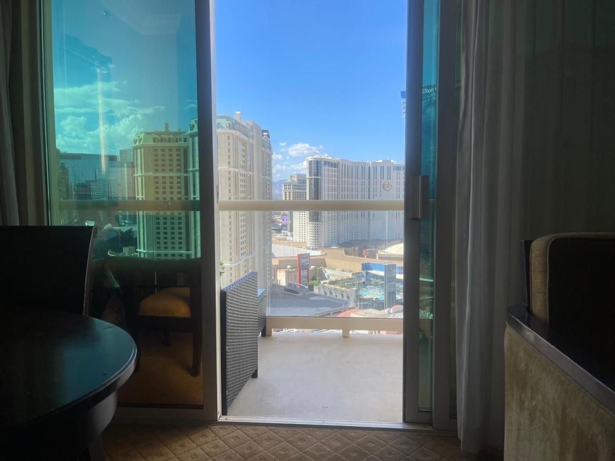 Mgm Signature Deluxe Balcony Strip View Suite Las Vegas Bagian luar foto