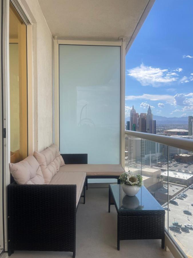 Mgm Signature Deluxe Balcony Strip View Suite Las Vegas Bagian luar foto