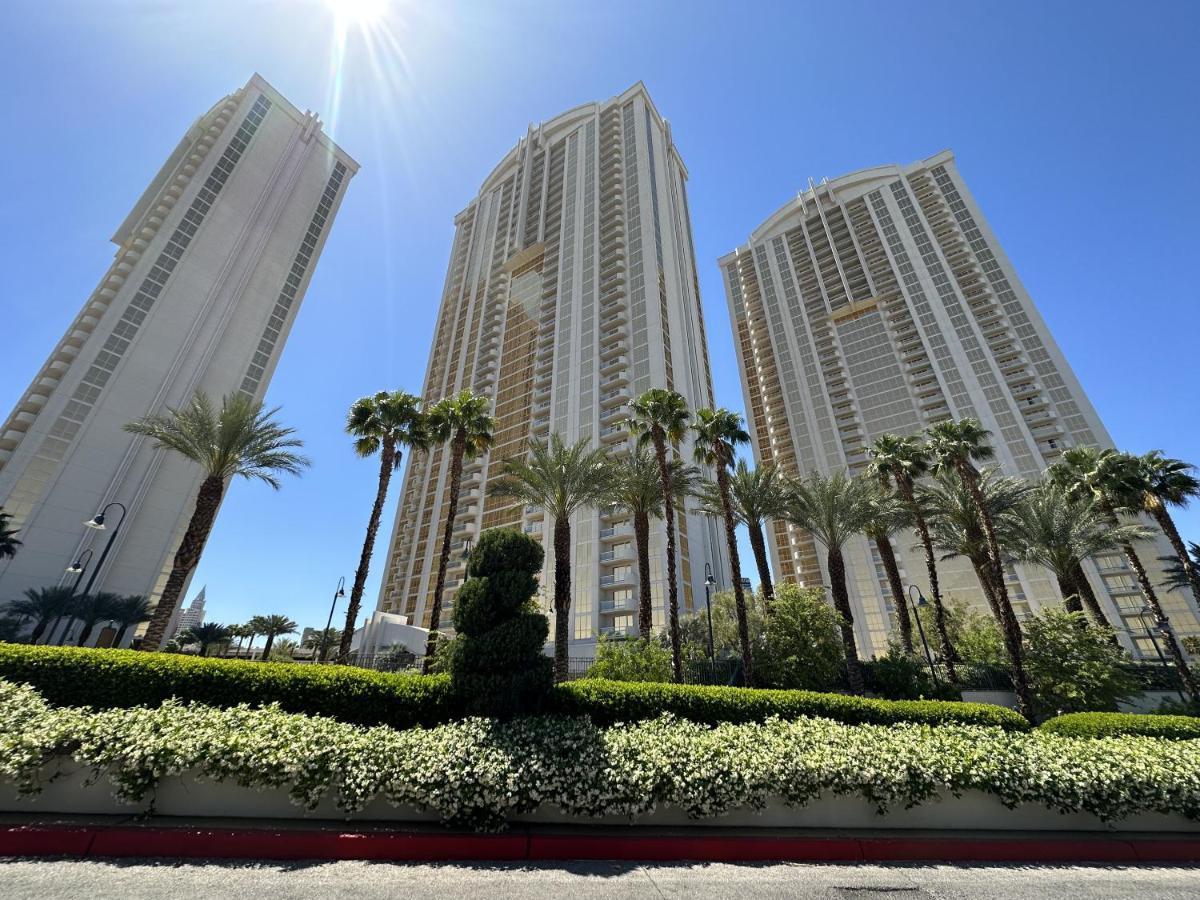 Mgm Signature Deluxe Balcony Strip View Suite Las Vegas Bagian luar foto