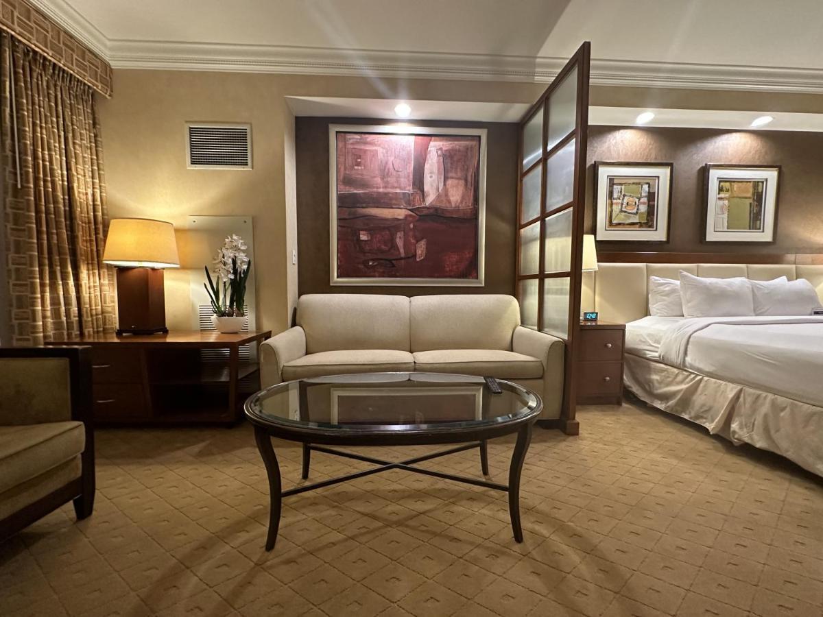 Mgm Signature Deluxe Balcony Strip View Suite Las Vegas Bagian luar foto