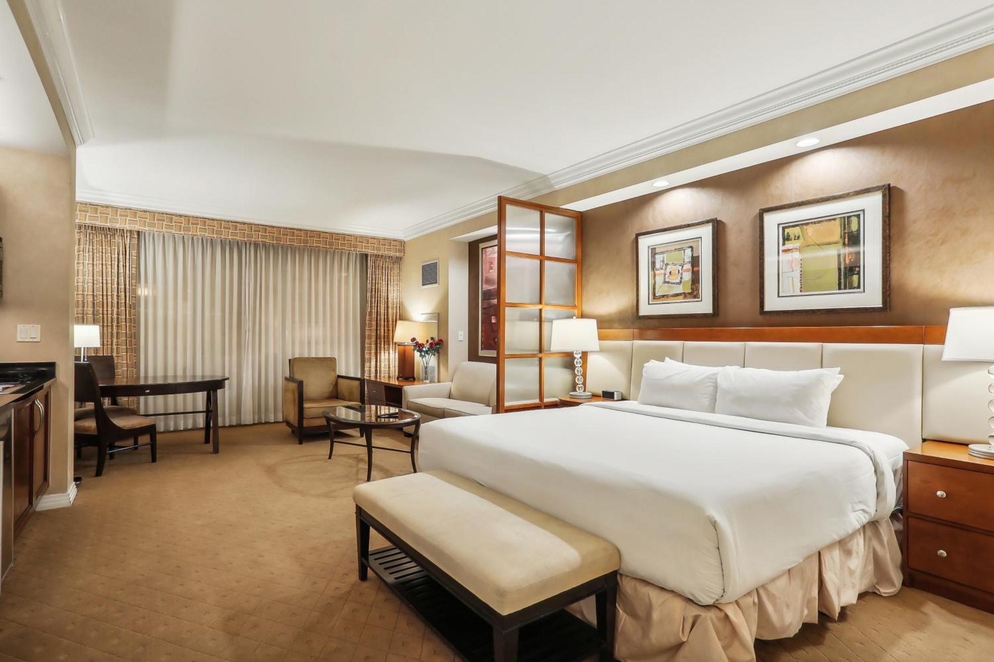 Mgm Signature Deluxe Balcony Strip View Suite Las Vegas Bagian luar foto