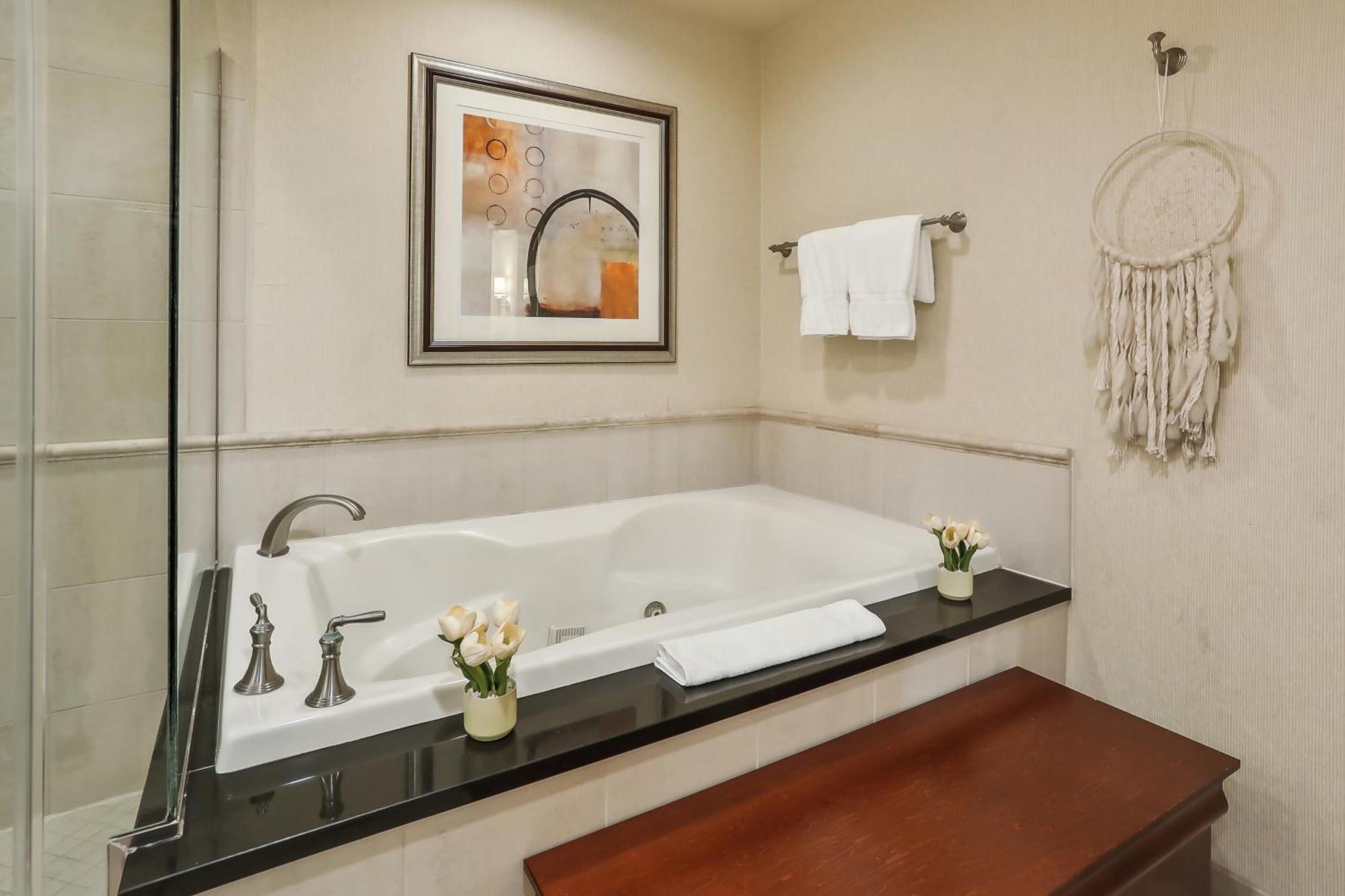 Mgm Signature Deluxe Balcony Strip View Suite Las Vegas Bagian luar foto