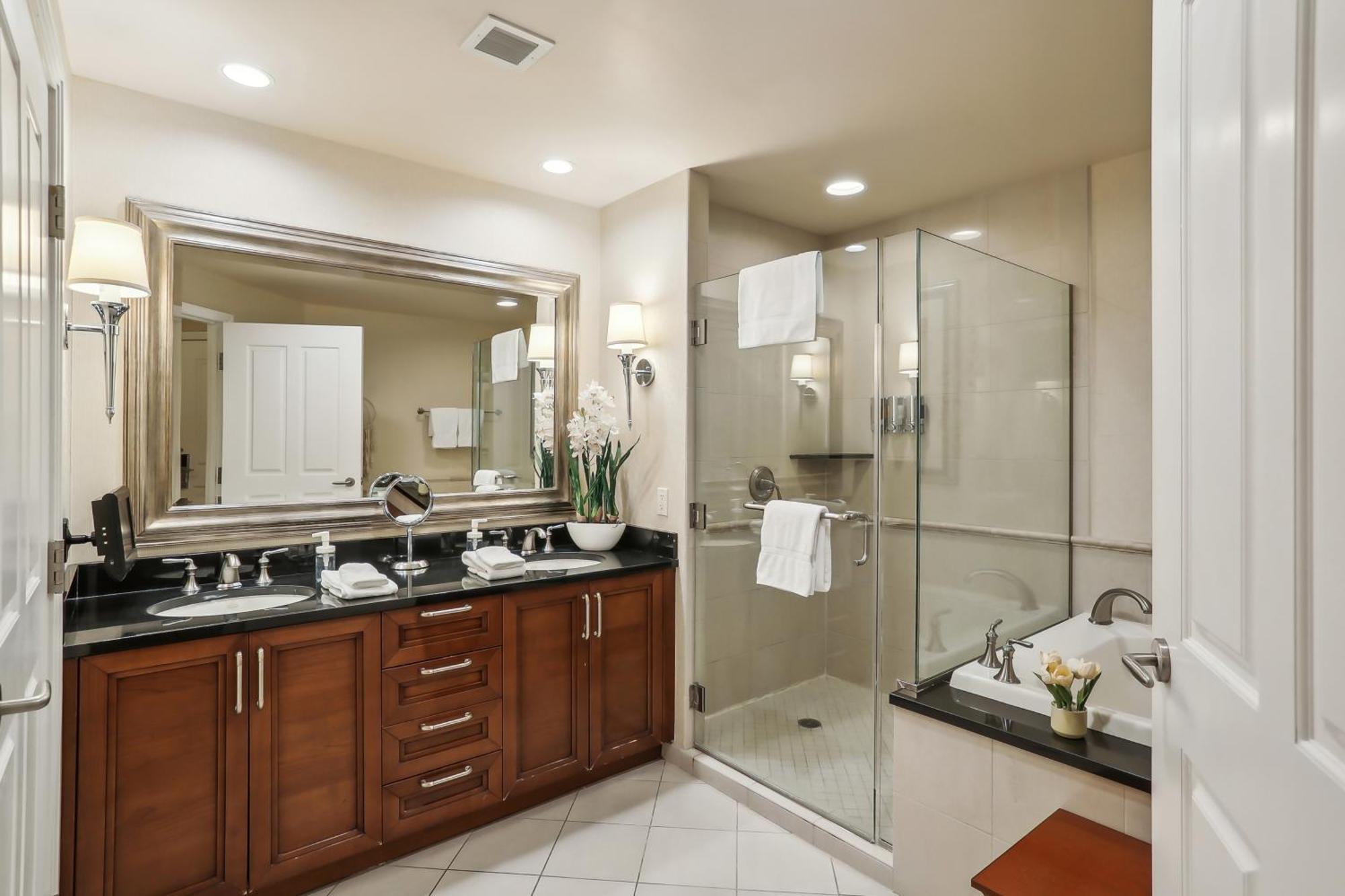 Mgm Signature Deluxe Balcony Strip View Suite Las Vegas Bagian luar foto